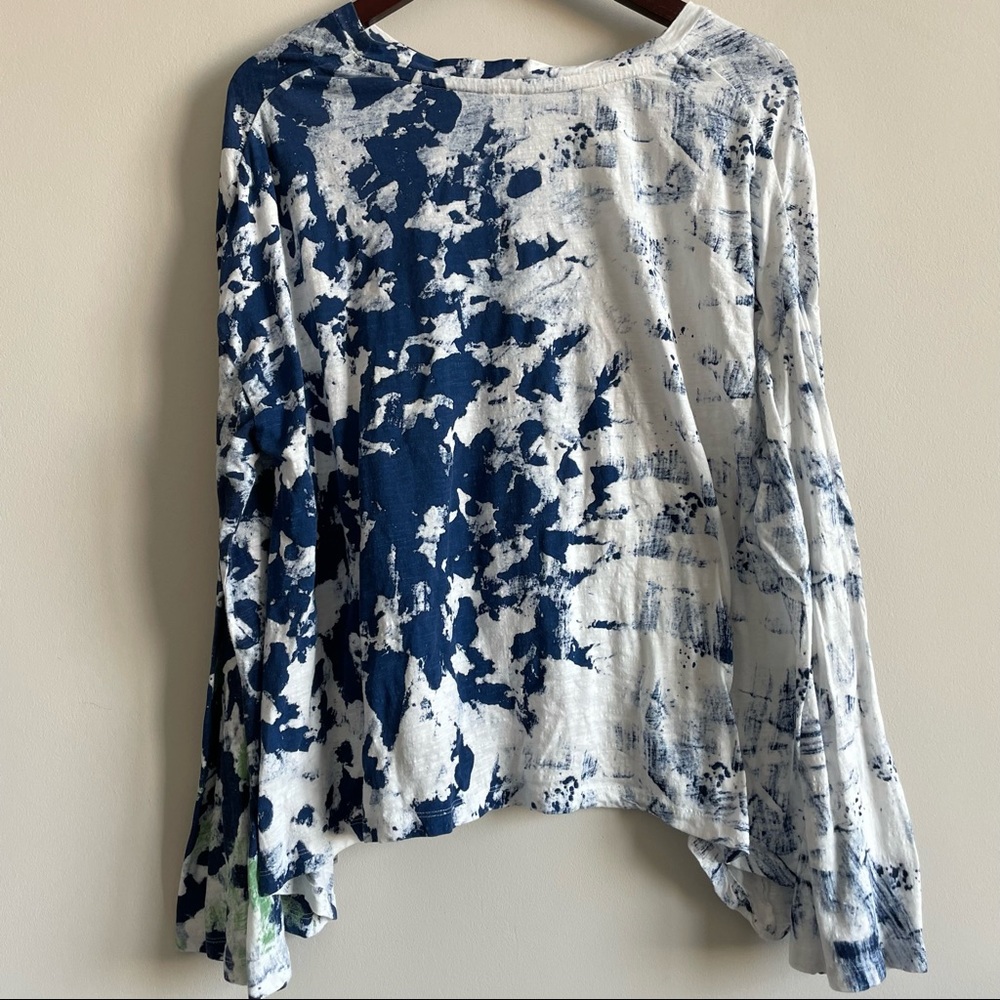 Akemi + Kin Graffito Tee - Picture 9 of 13